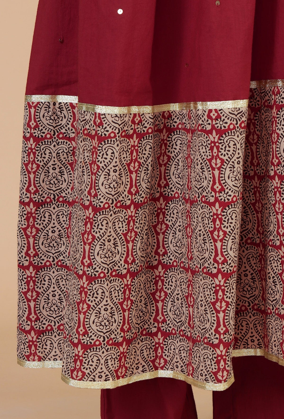 Red Cotton Flared Kurta with Baagh Block Print & Lace Details サイズ XS