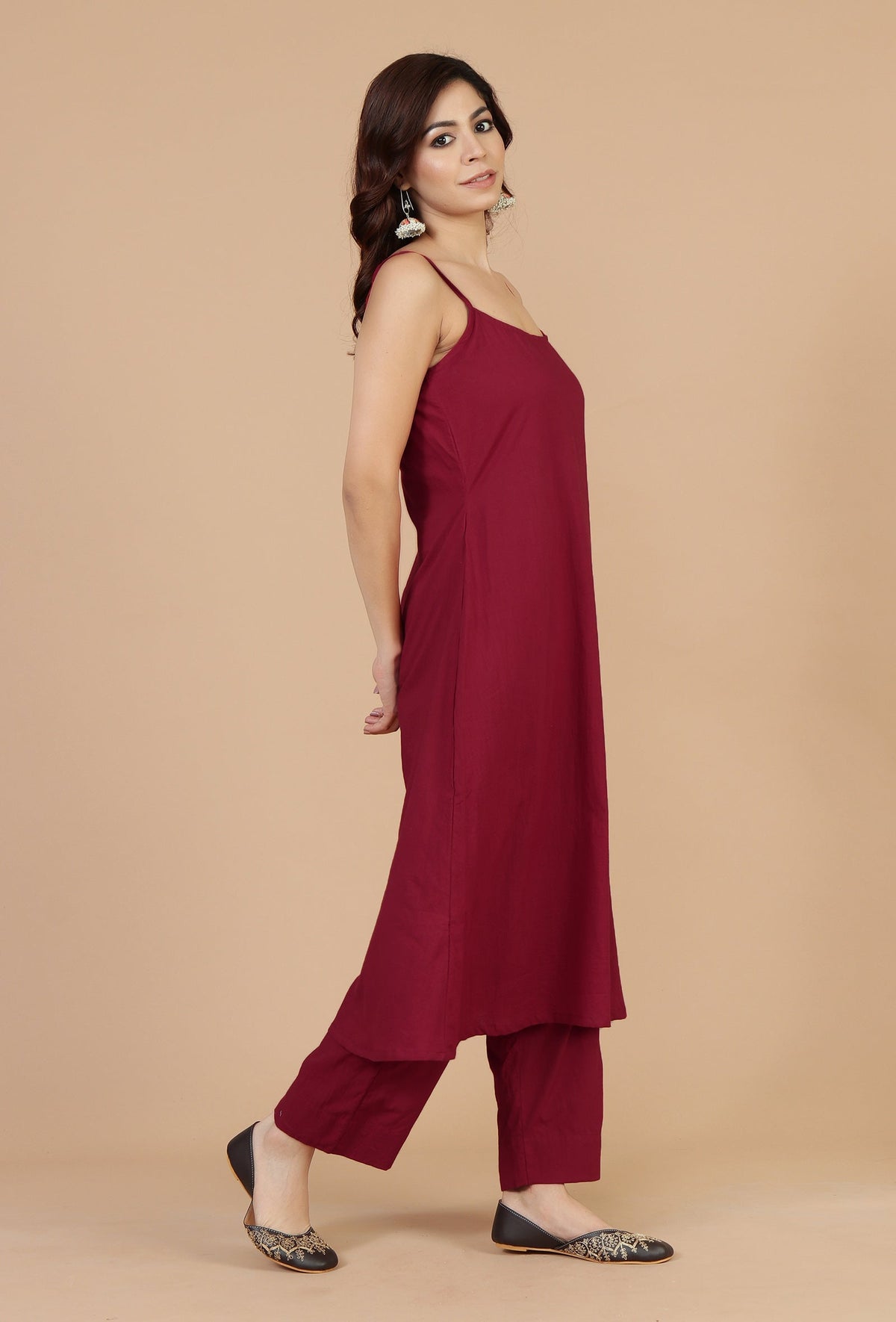 Set of 2: Red A-line Slip Kurta with Straight Pants クルタ XL・パンツ XL