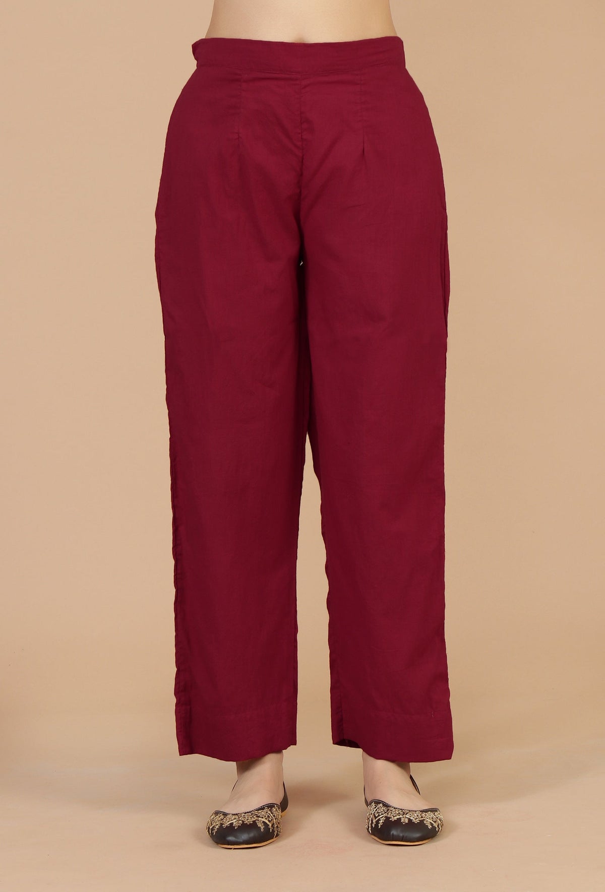 Set of 2: Red A-line Slip Kurta with Straight Pants クルタ XXL・パンツ XS