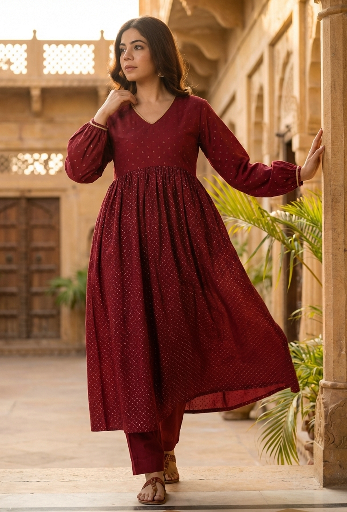 Set of 2: Maroon Printed Empire Kurta & Solid Cotton Pants クルタ S・パンツ S