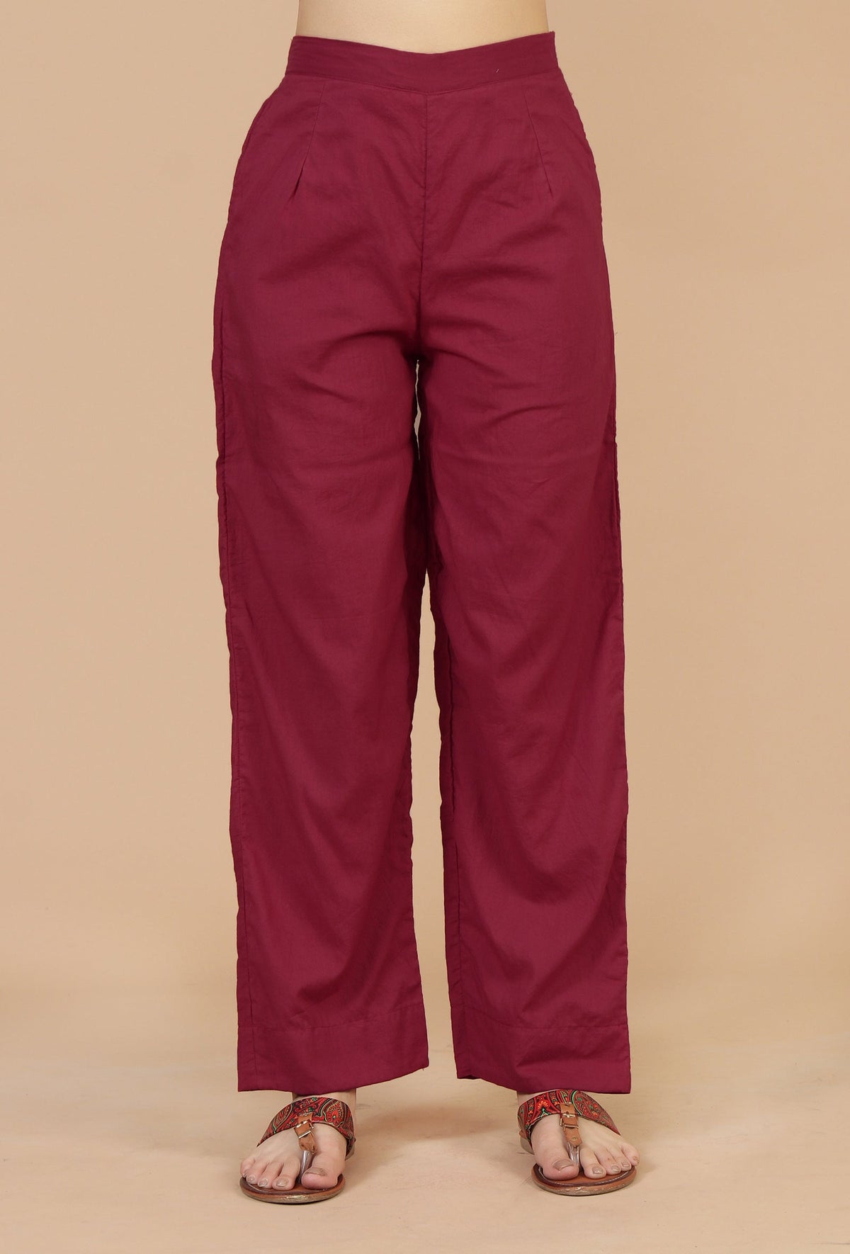 Set of 2: Maroon Hand Block Angrakha Kurta with Tassel Tie & Solid Cotton Pants クルタ XXL・パンツ XXXL