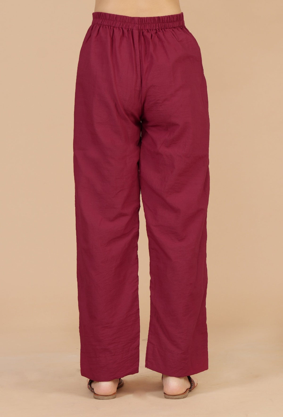 Set of 2: Maroon Hand Block Angrakha Kurta with Tassel Tie & Solid Cotton Pants クルタ XXXL・パンツ XS