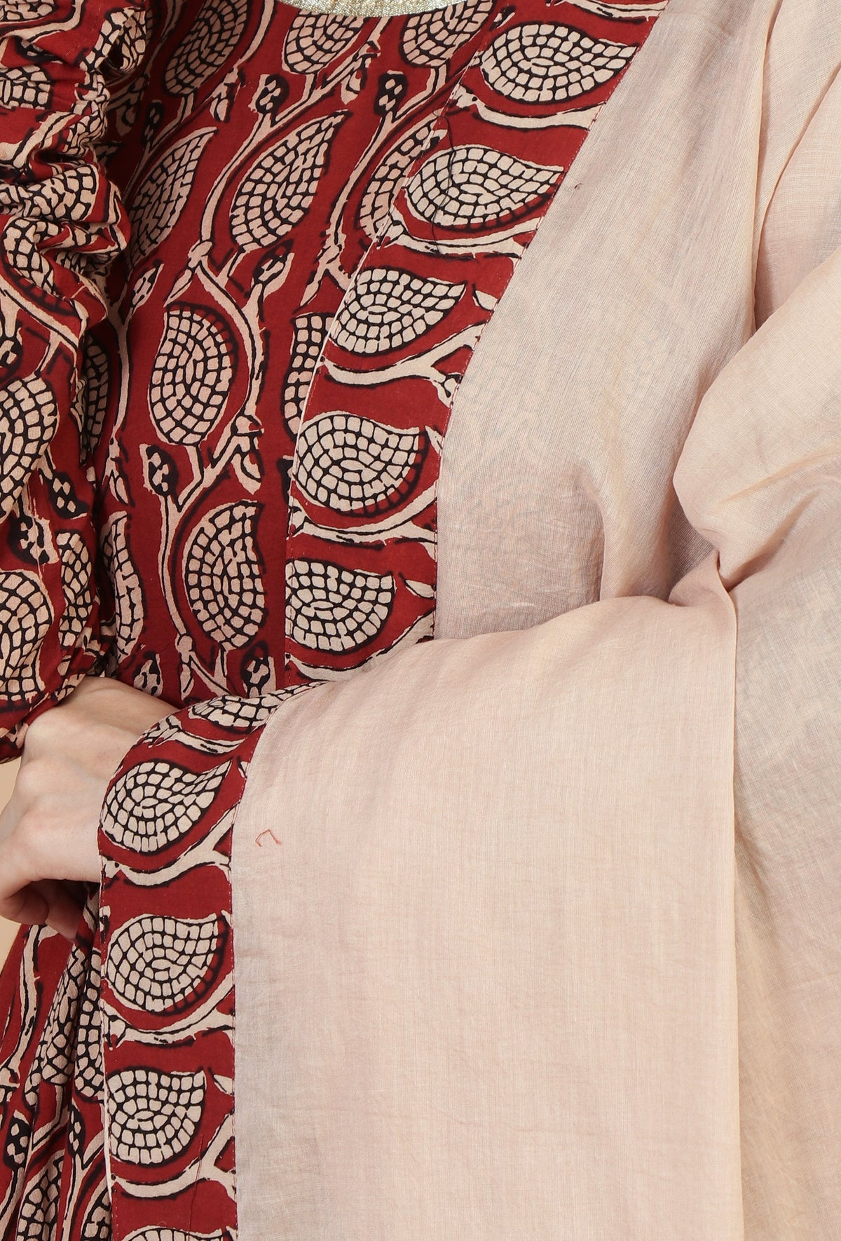 Set of 3: Maroon Elegance Hand Block Printed Cotton Kurta & Beige Cotton Pant with Dupatta Set クルタ S・パンツ L