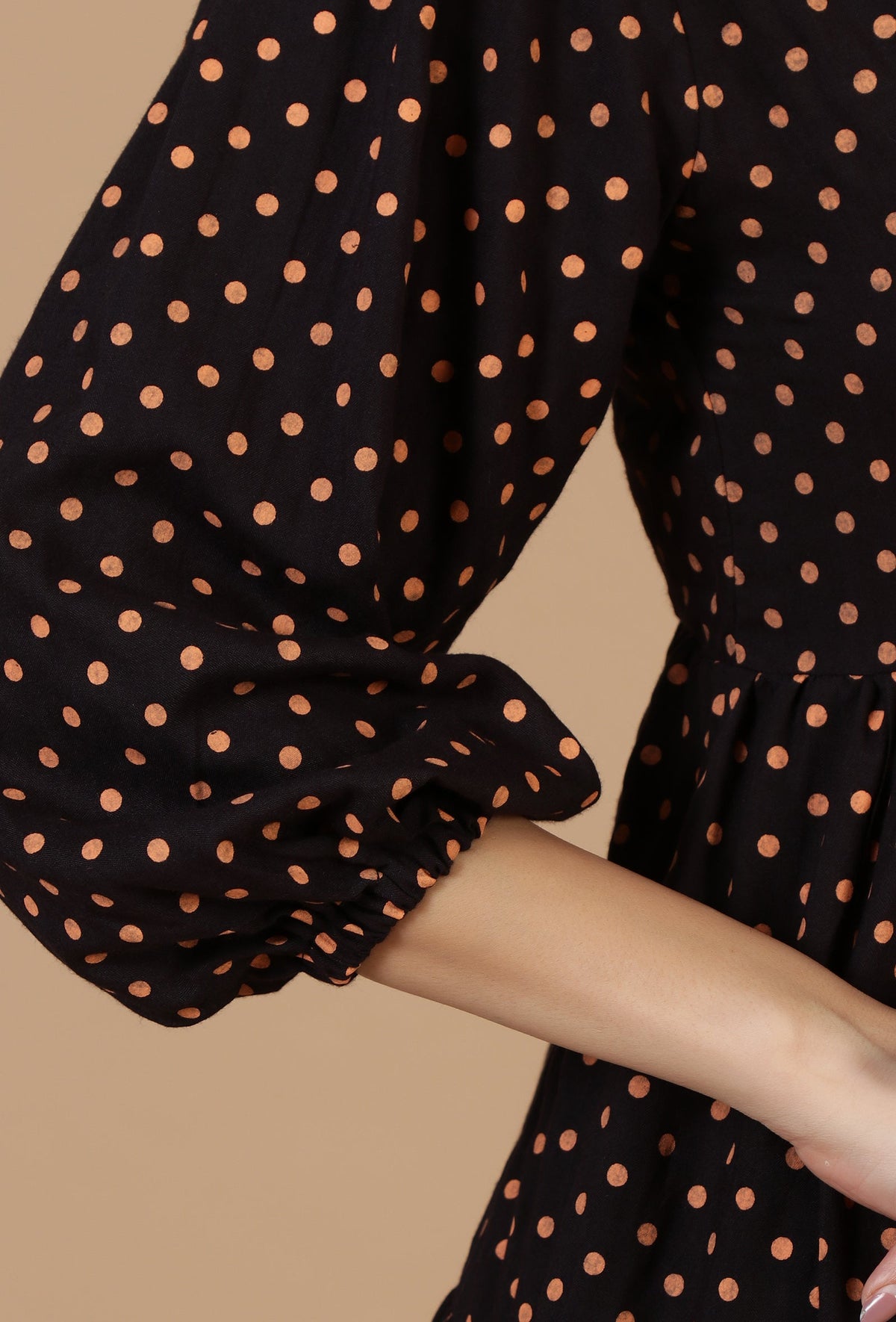 Black Rayon Polka Printed Tiered Dress サイズ M