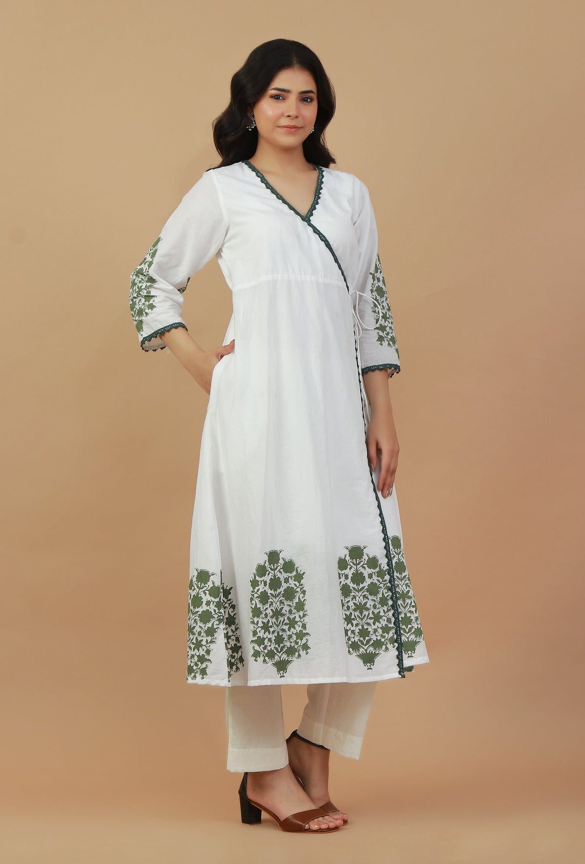 Set of 2: White & Green Block Printed Wrap Kurta with White Cotton Pants クルタ M・パンツ L