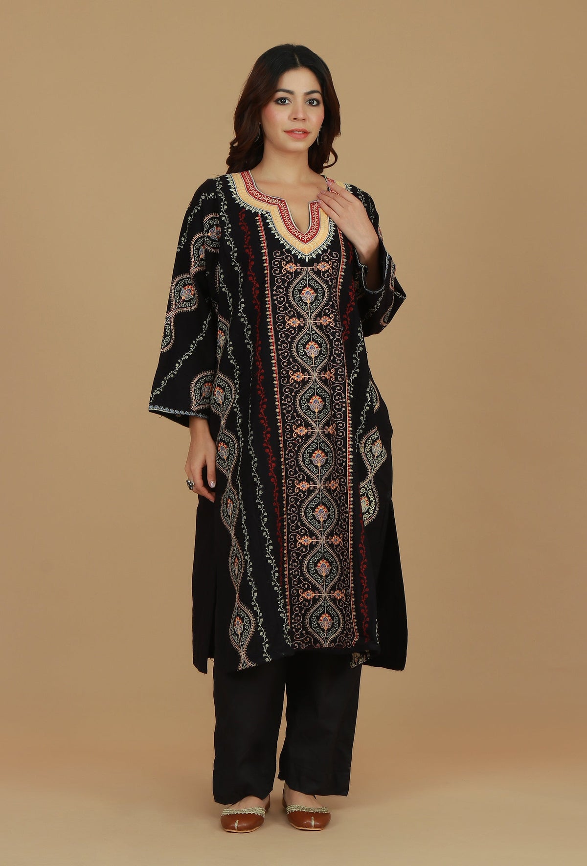 Black Kashmiri Embroidered Phiran