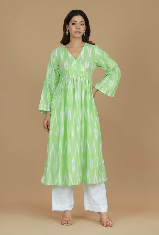 Set of 2 Light Green Ikat Flared Kurta with Solid White Pants クルタ M・パンツ M