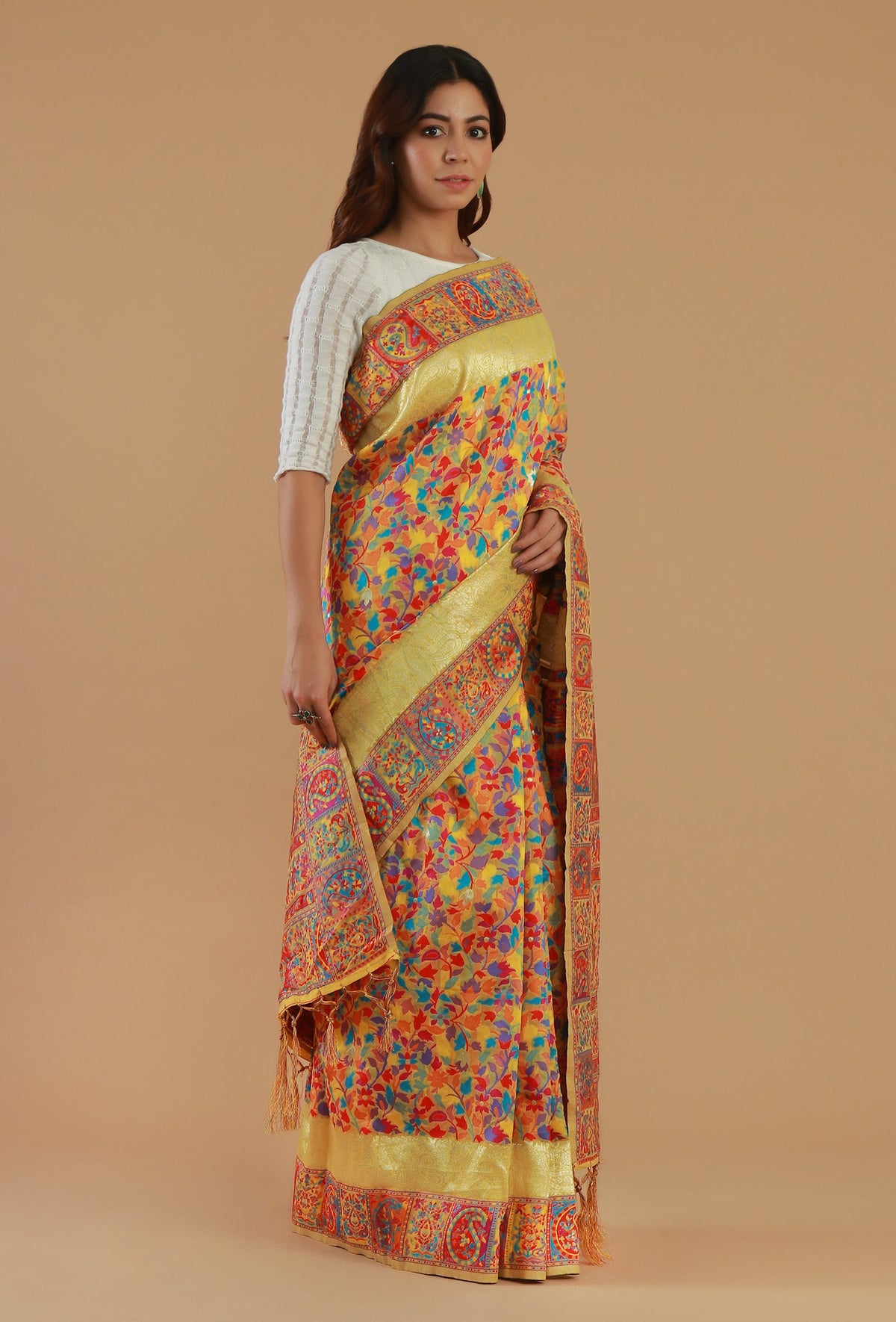Kani Weave Silk Wool Saree with Golden Border & Unstitched Blouse