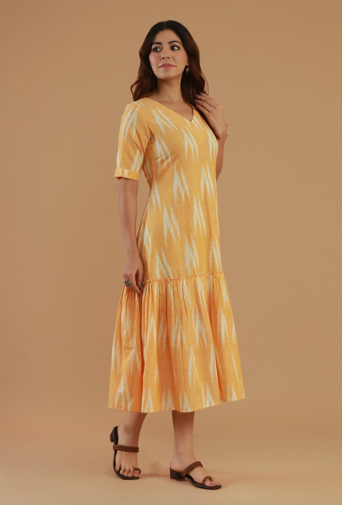 Mustard Ikat Cotton V-Neck Tiered Midi Dress サイズ S