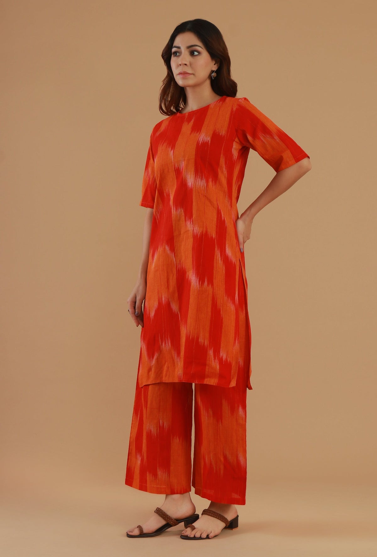 Set of 2: Orange Ikat Cotton Straight Kurta with Wide-Leg Pant クルタ XL・パンツ XXL