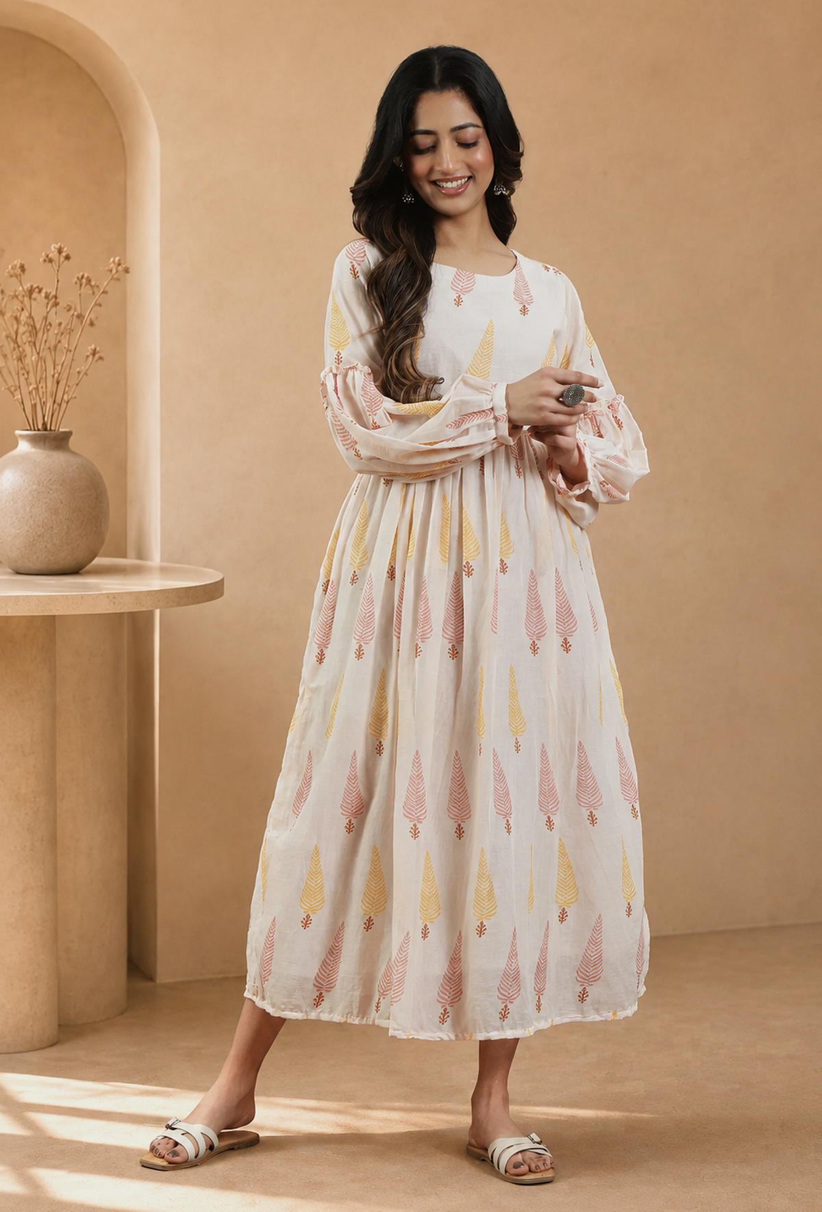 Blush Pink Leaf Printed Gathered Maxi Dress サイズ M