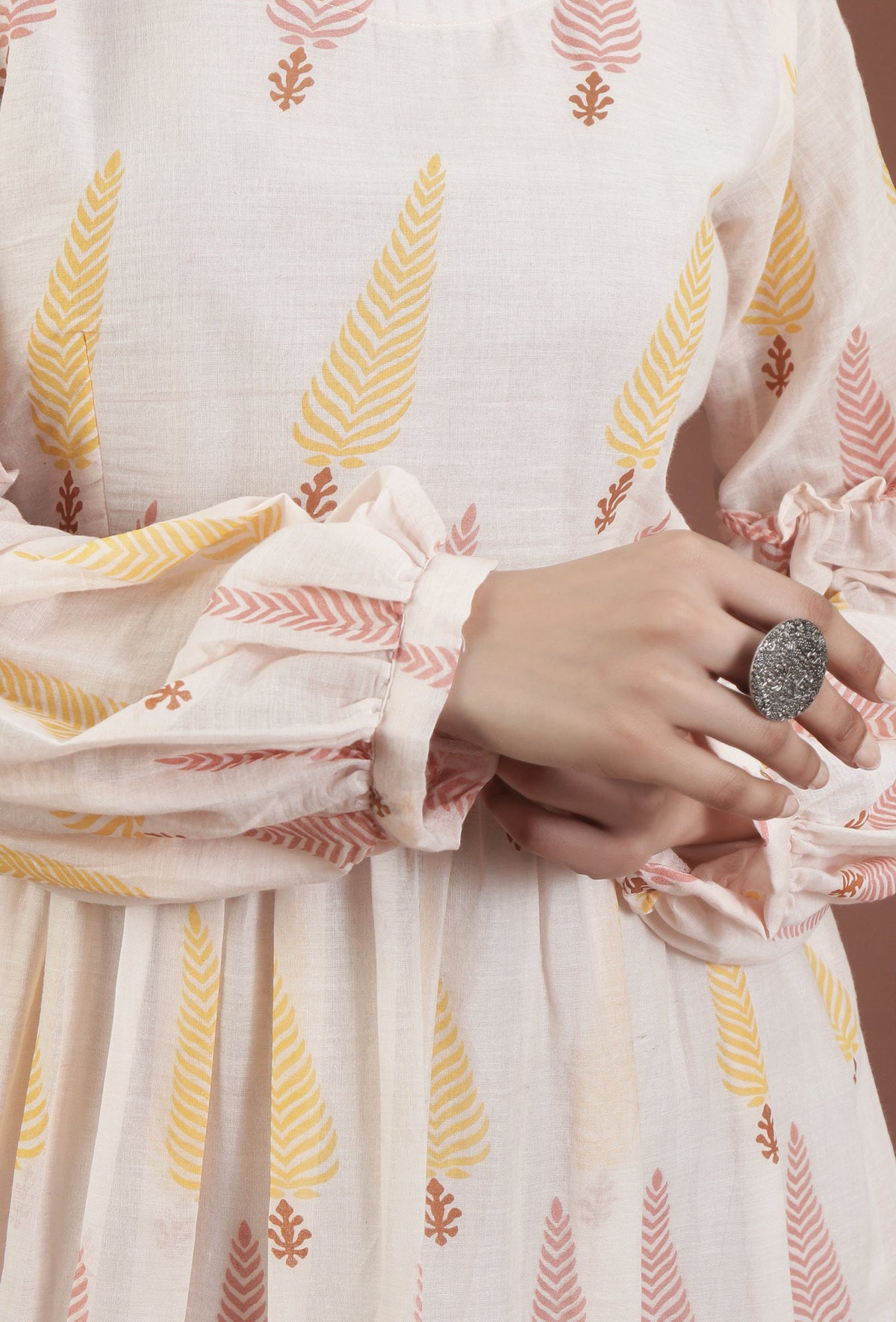 Blush Pink Leaf Printed Gathered Maxi Dress サイズ M