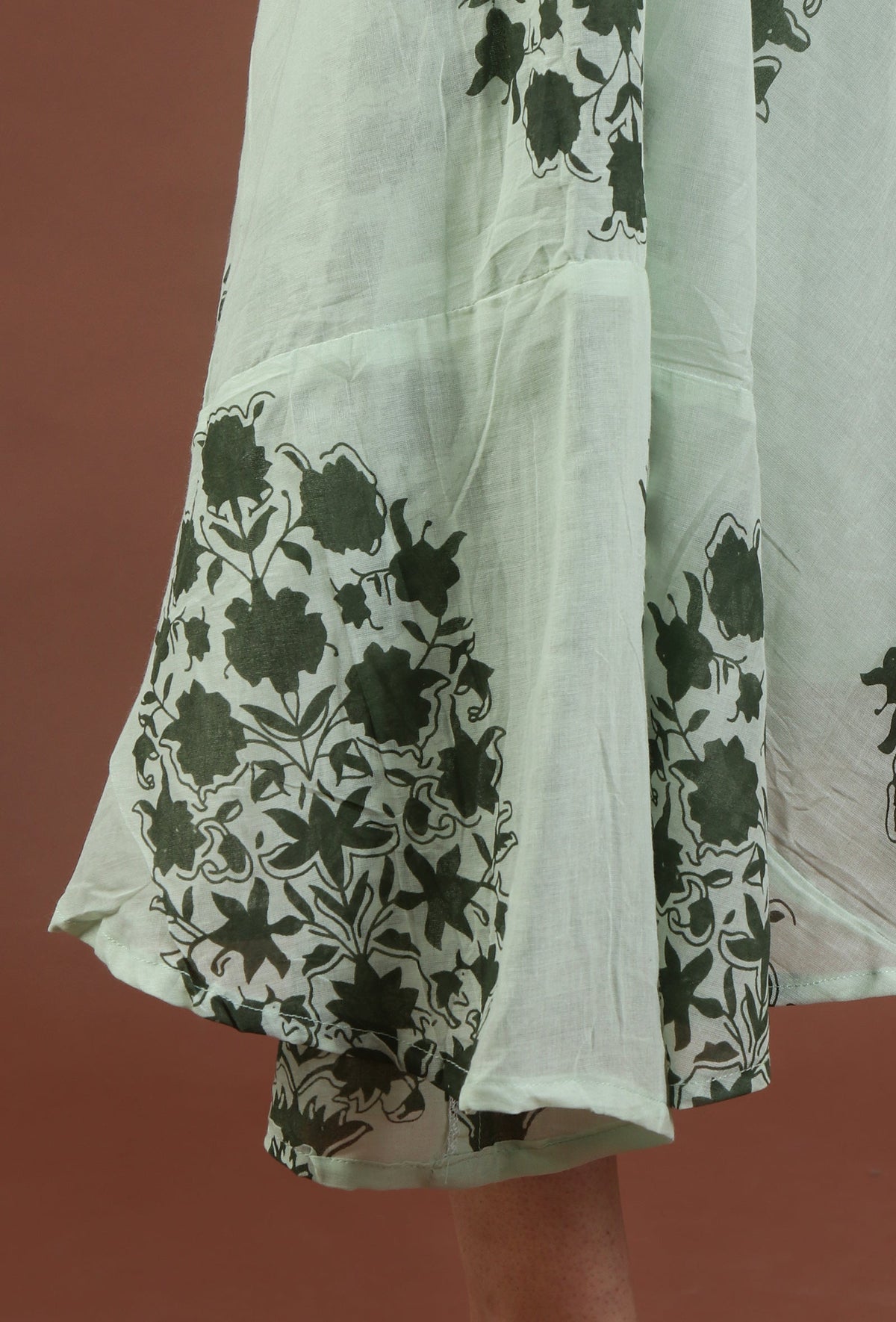 Sage Green Floral Printed Flared Maxi Dress サイズ XS