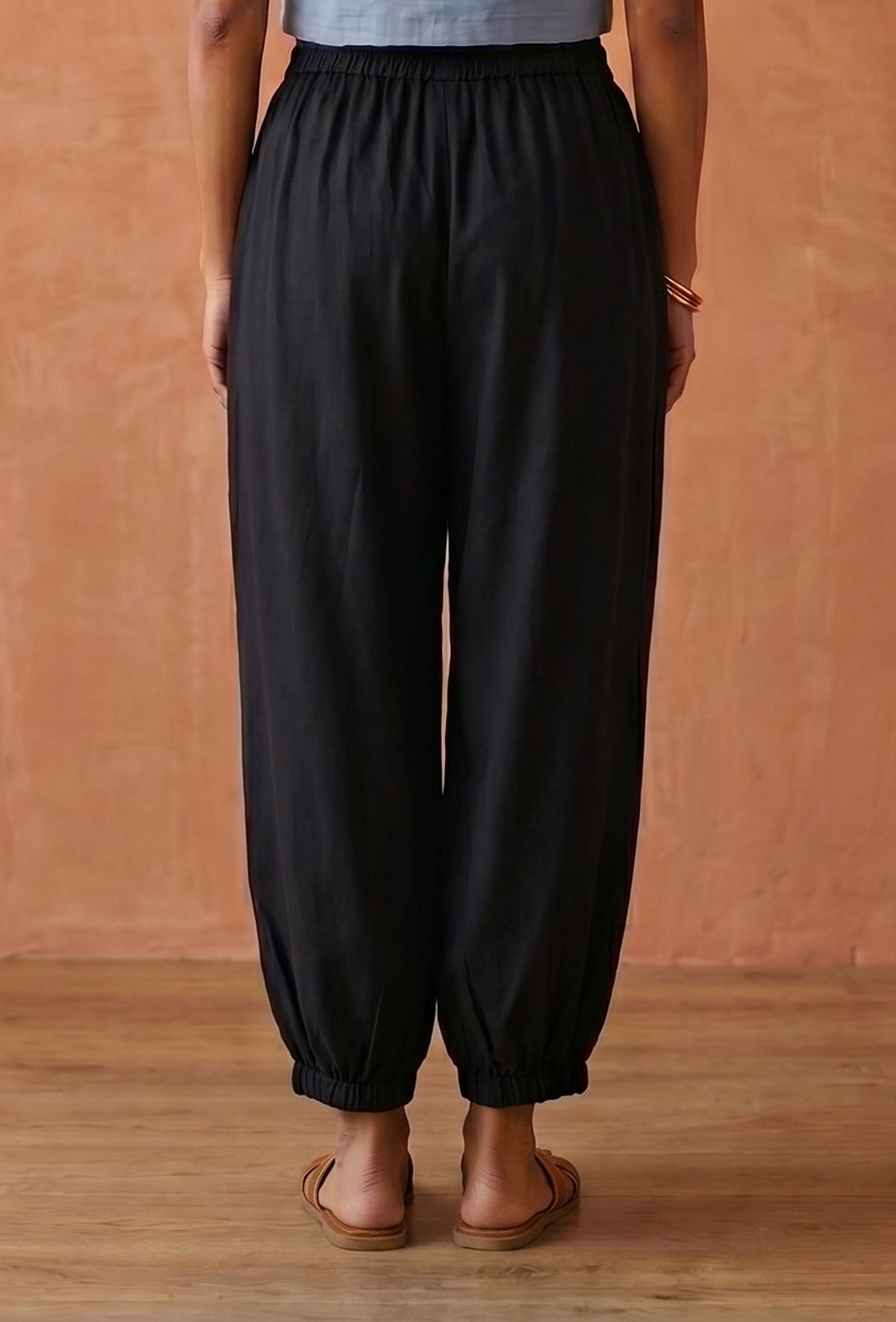 Women's Black Gathered Hem Pants サイズ L