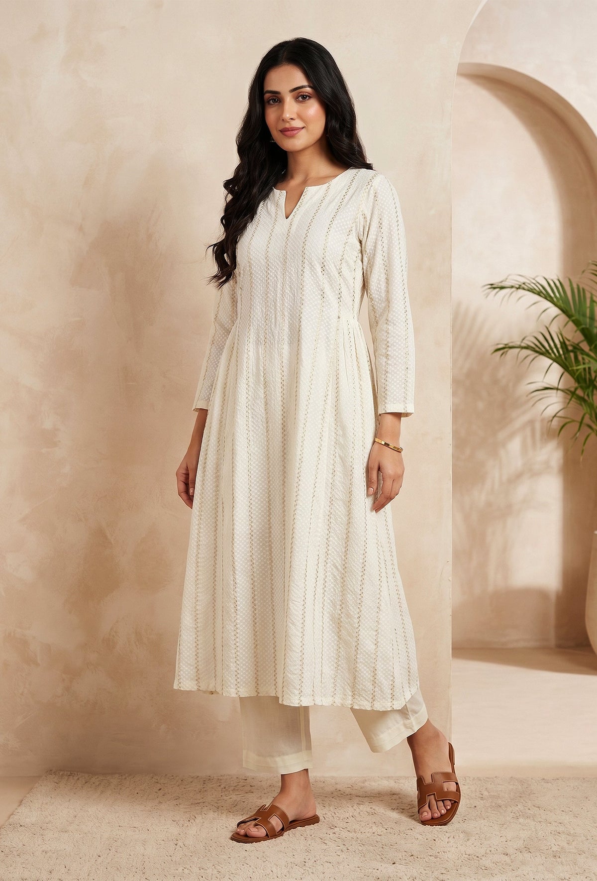 Set of 2: Ivory Cotton Lurex Self Design A-Line Kurta & Pant Set クルタ XS・パンツ XXXL