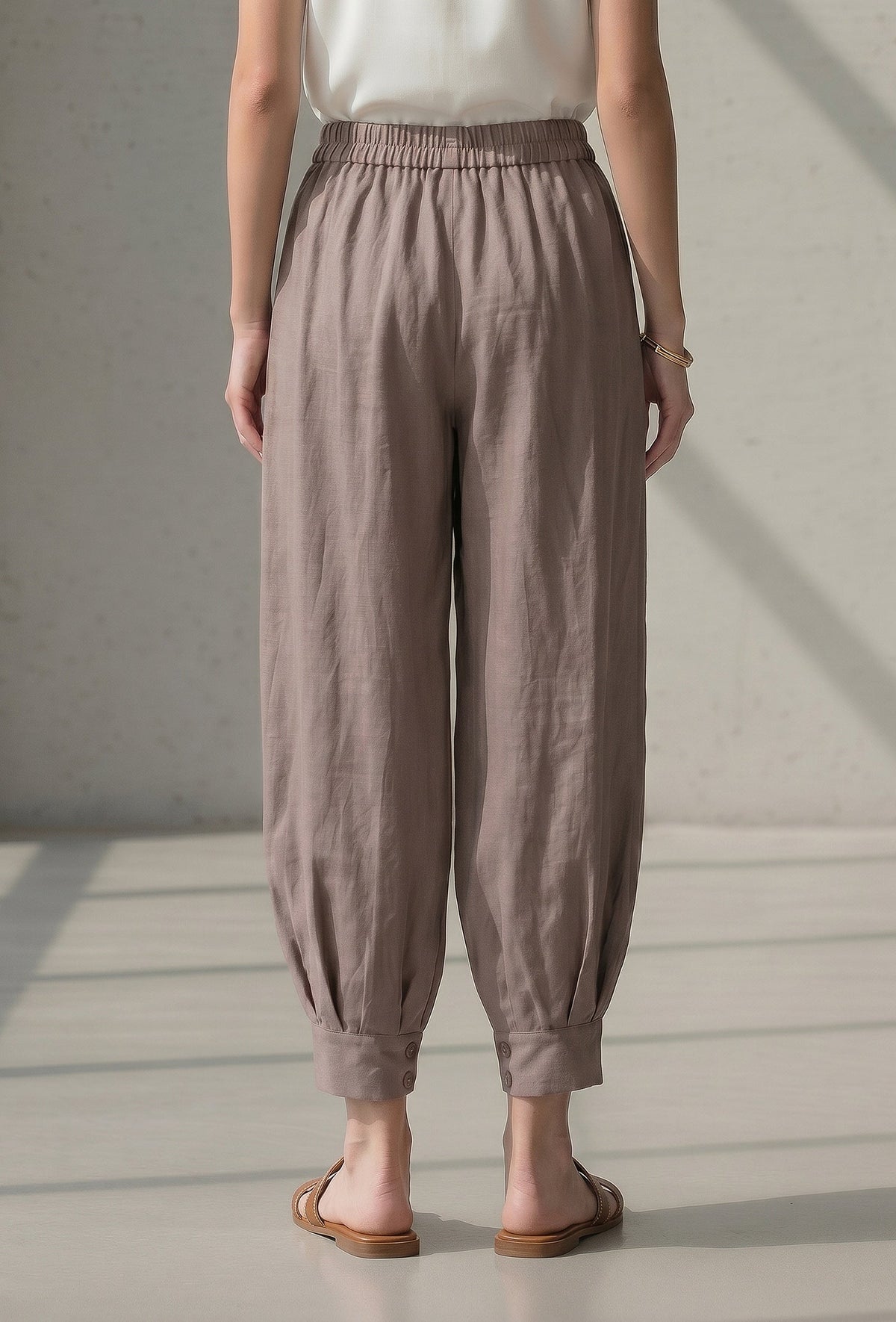 High-Waisted Pleated Harem Pants サイズ M