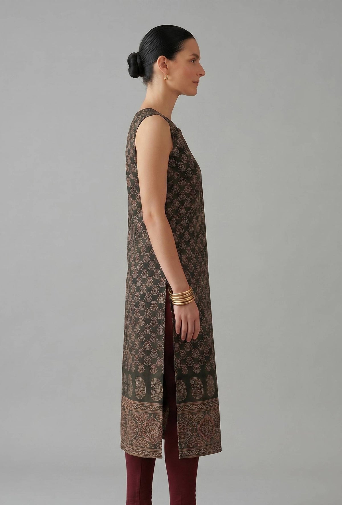 Black Floral Buti Printed Cotton Straight Sleeveless Kurta サイズ XL