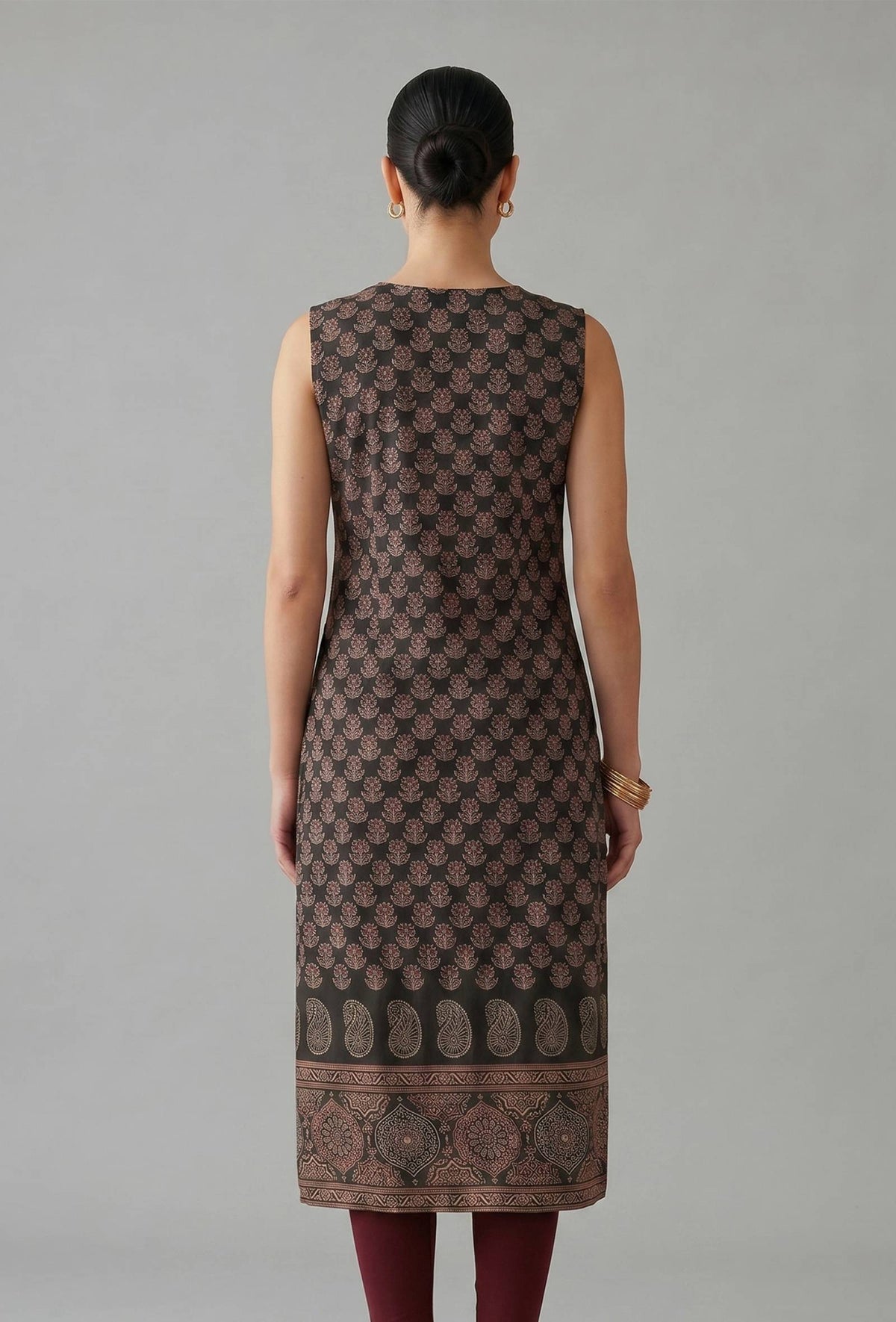 Black Floral Buti Printed Cotton Straight Sleeveless Kurta サイズ S