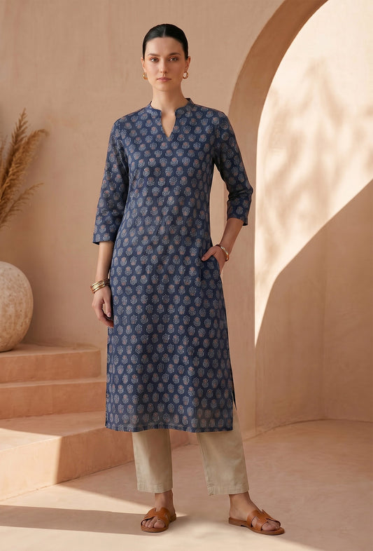 Navy Blue Ethnic Motif Printed Straight Cotton Kurta サイズ M