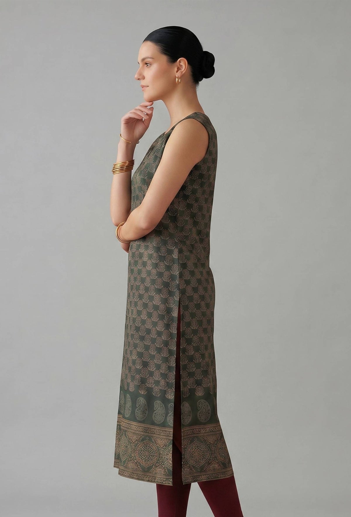 Deep Green Ethnic Motif Printed Sleeveless Straight Kurta サイズ M