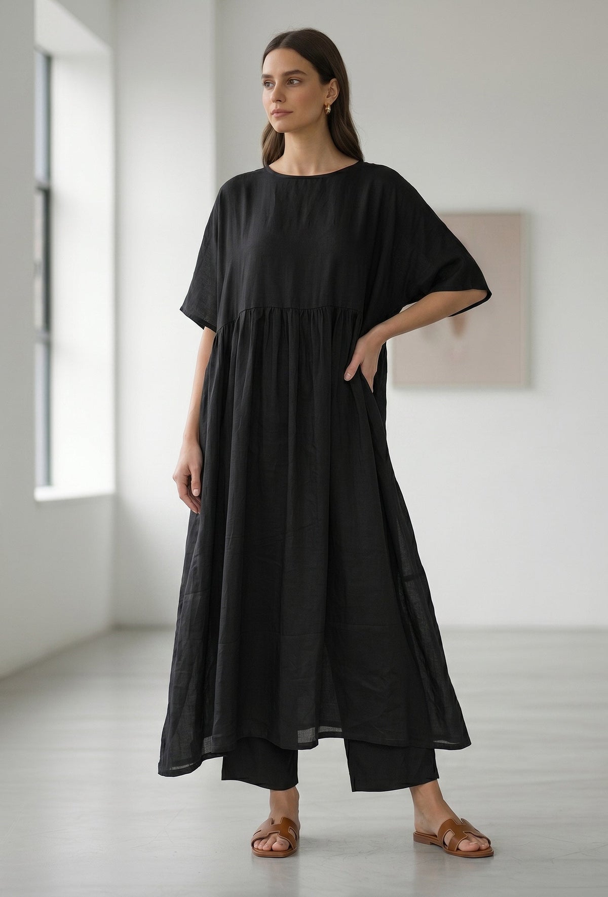 Set of 2: Black Gathered A-Line Kurta Set クルタ S・パンツ S