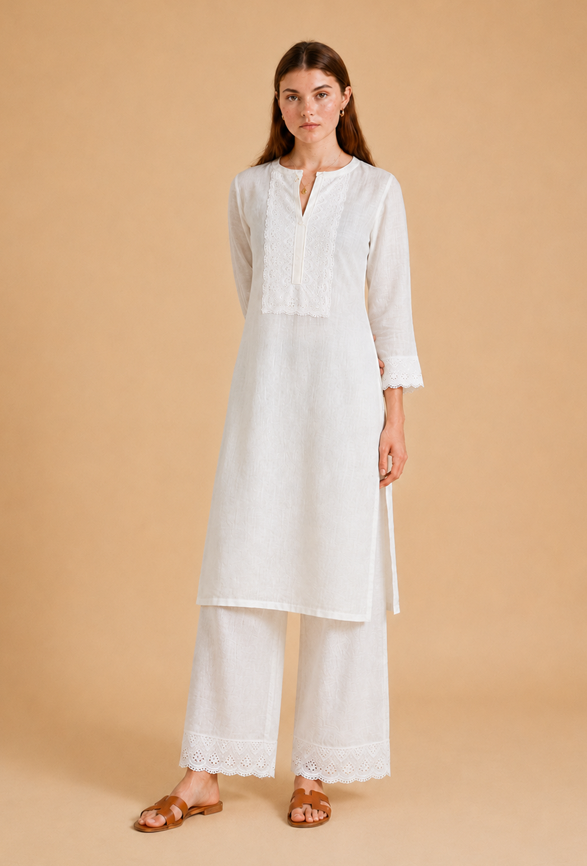 Set of 2: White Cotton Embroidered Kurta & Palazzo クルタ XXXL・パラッツォ XXXL