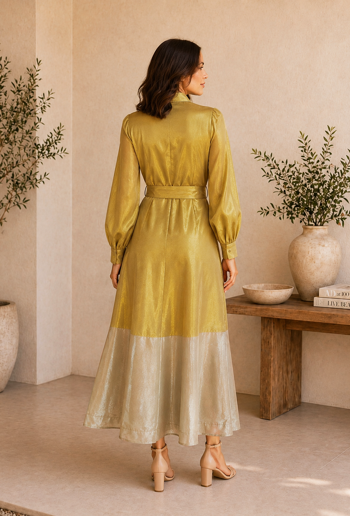 Golden & Beige Collar Button-Down Tissue Silk Dress With Belt サイズ M