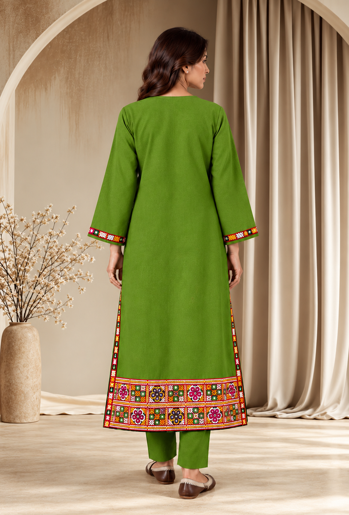Set of 2: Olive Green Cashmilon Phiran & Pant Set with Kutch Embroidered Lace パンツ XXL