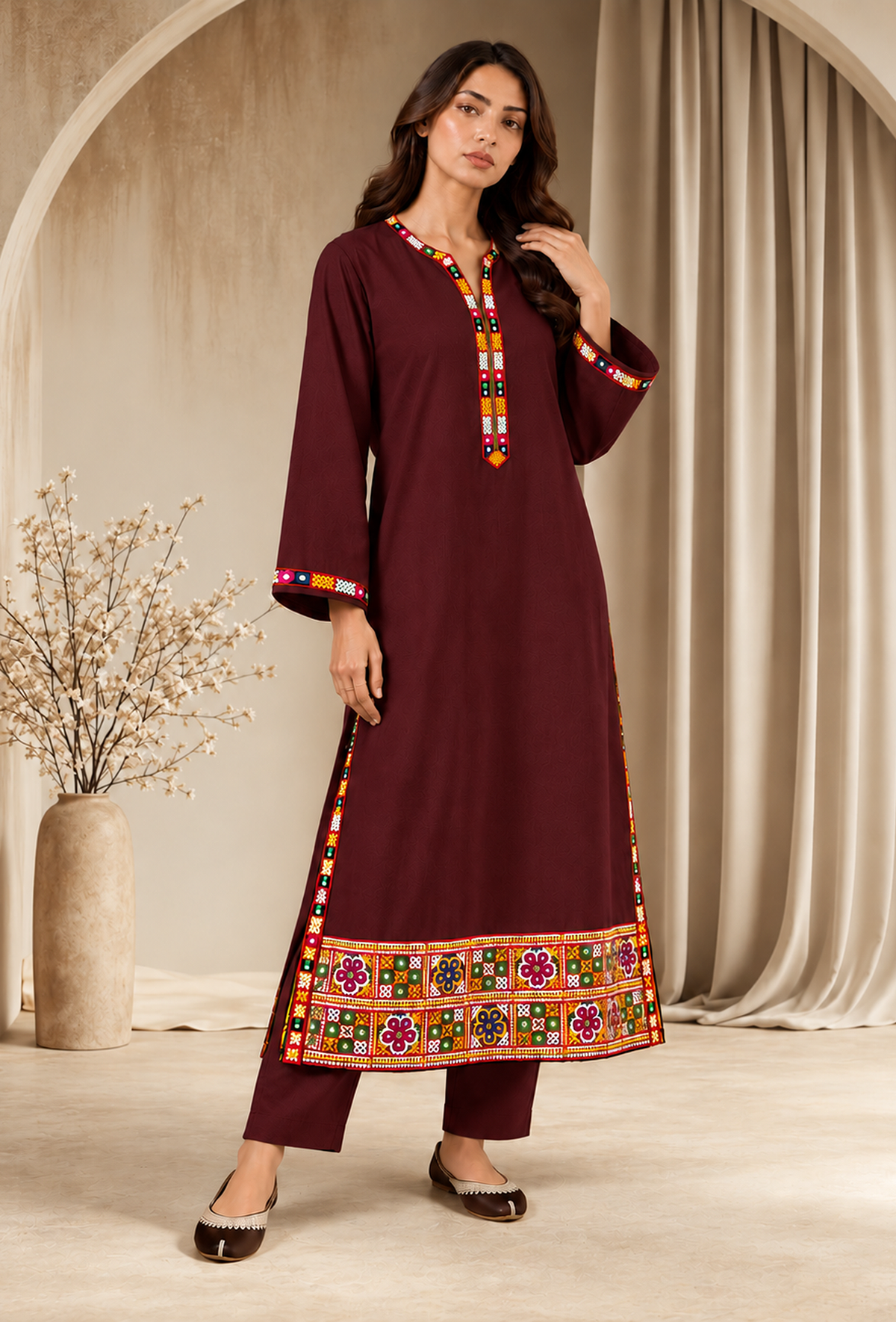 Set of 2: Burgundy Cashmilon Phiran & Pant Set with Kutch Embroidered Lace パンツ M