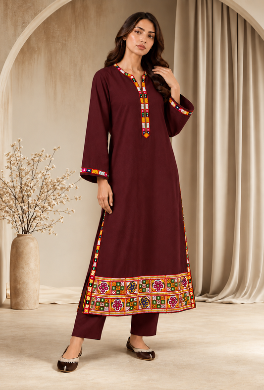 Set of 2: Burgundy Cashmilon Phiran & Pant Set with Kutch Embroidered Lace パンツ M