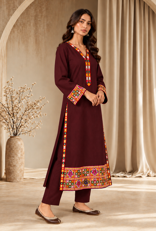 Set of 2: Burgundy Cashmilon Phiran & Pant Set with Kutch Embroidered Lace パンツ M