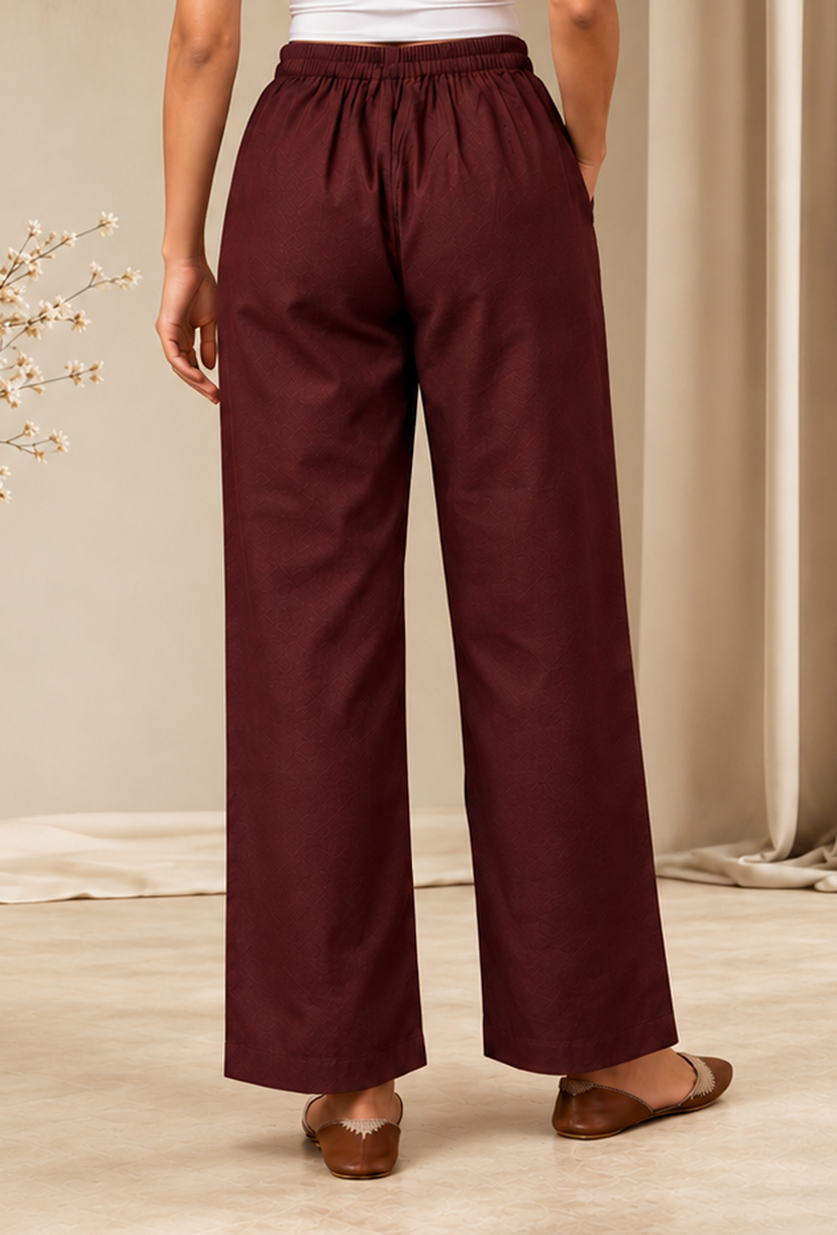 Set of 2: Burgundy Cashmilon Phiran & Pant Set with Kutch Embroidered Lace パンツ M
