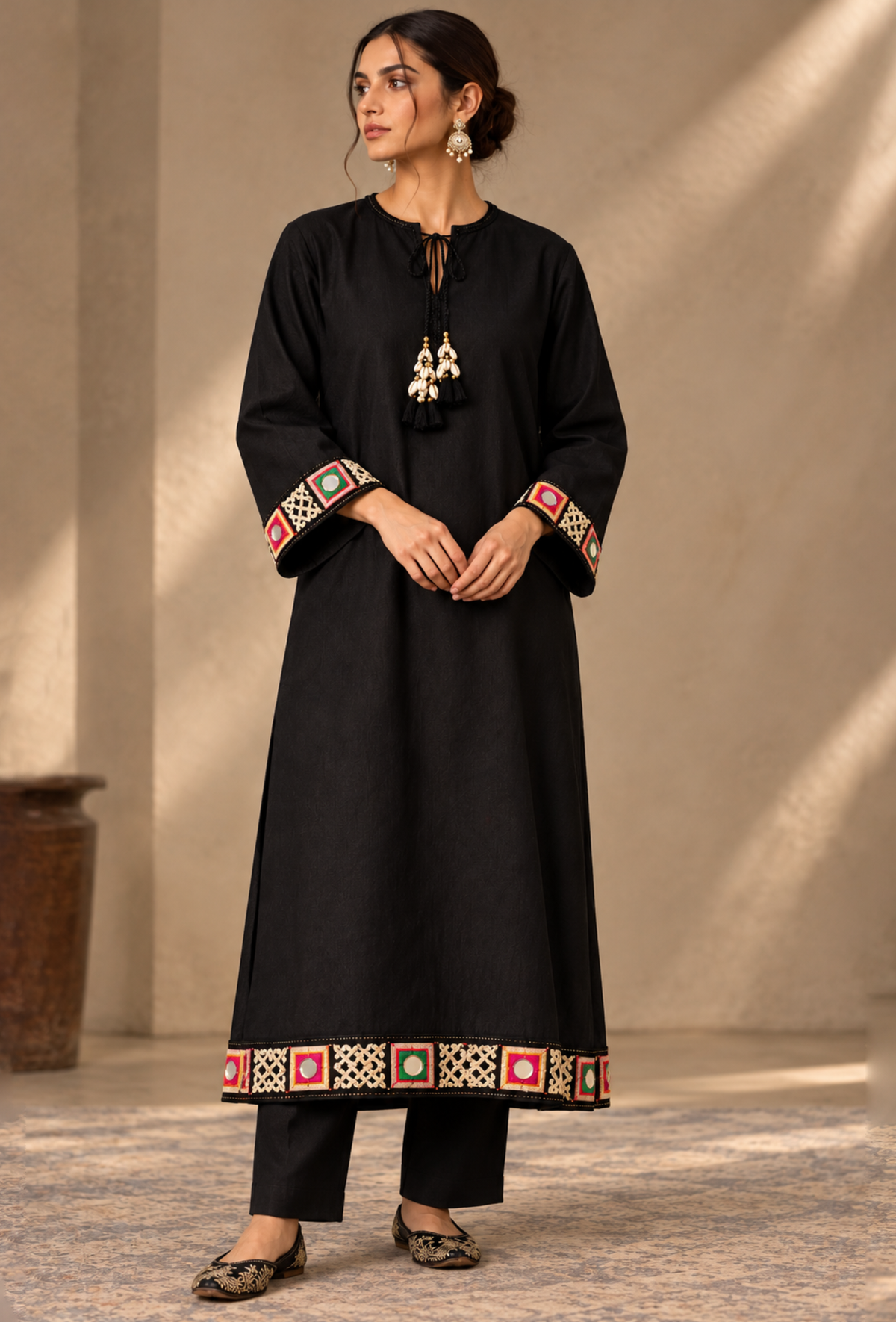 Set of 2: Black Cashmilon Phiran & Pant Set with Kutch Embroidered Lace パンツ M