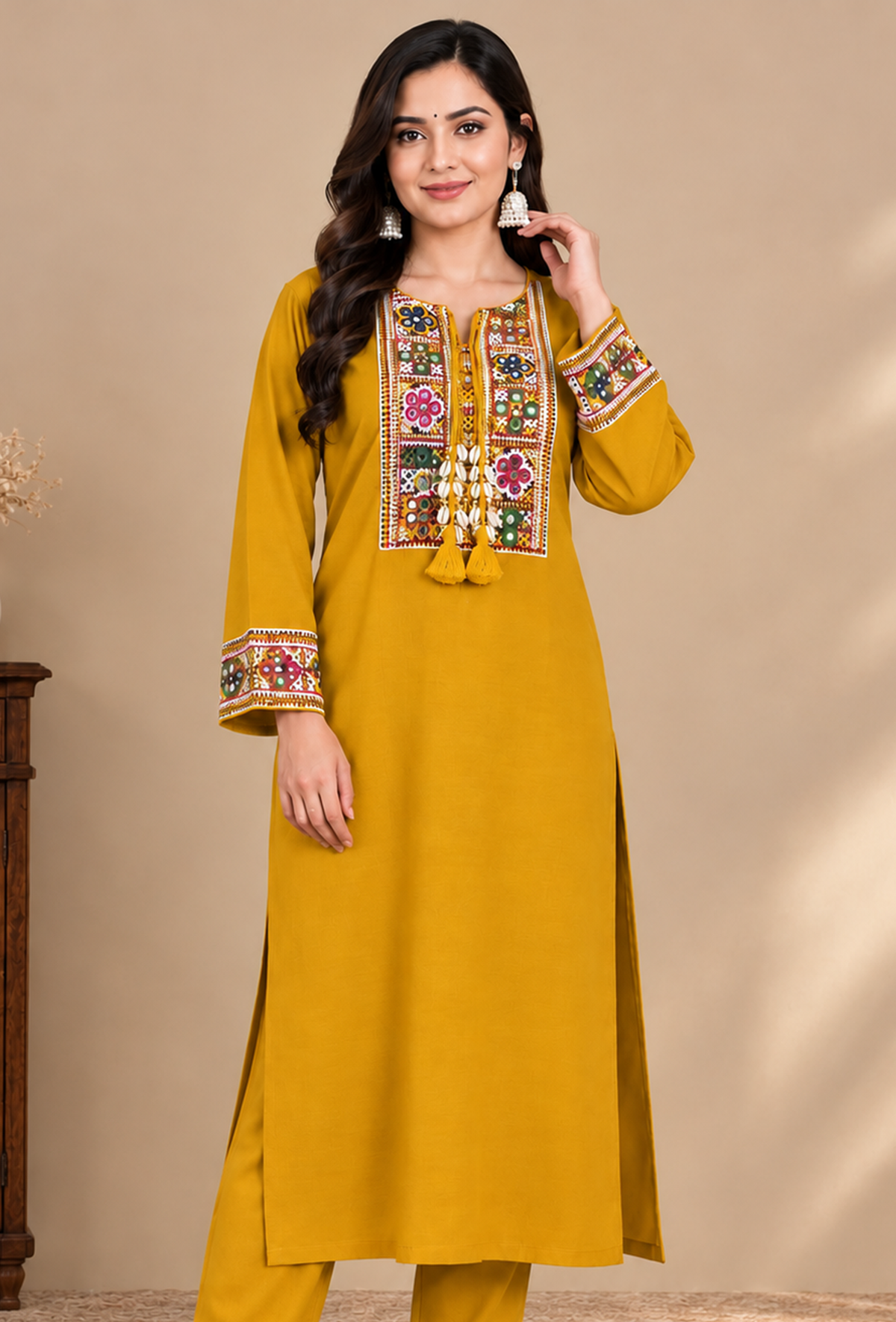 Mustard Yellow Cashmilon Gamthi Embroidered Phiran サイズ フリーサイズ