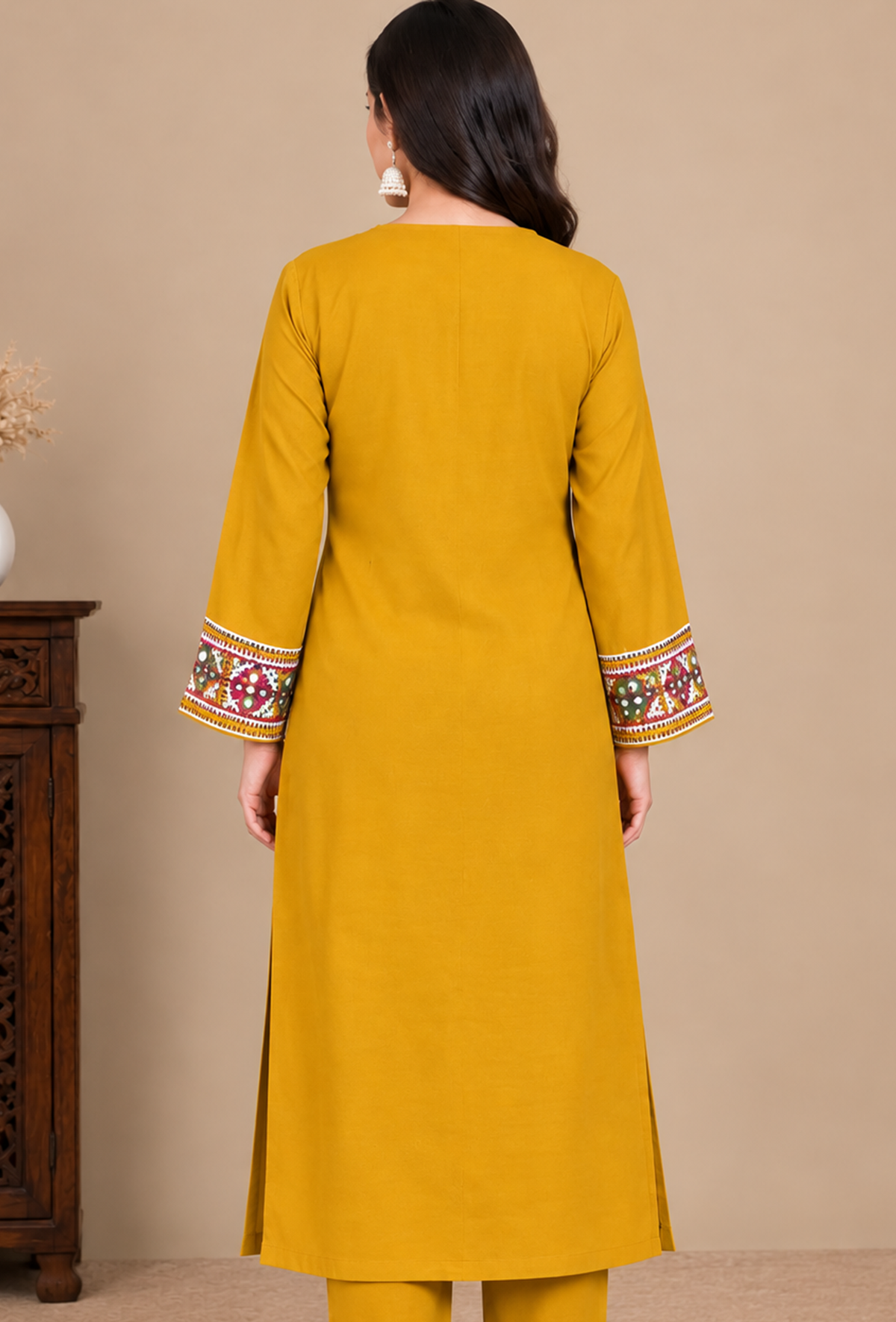 Mustard Yellow Cashmilon Gamthi Embroidered Phiran サイズ フリーサイズ