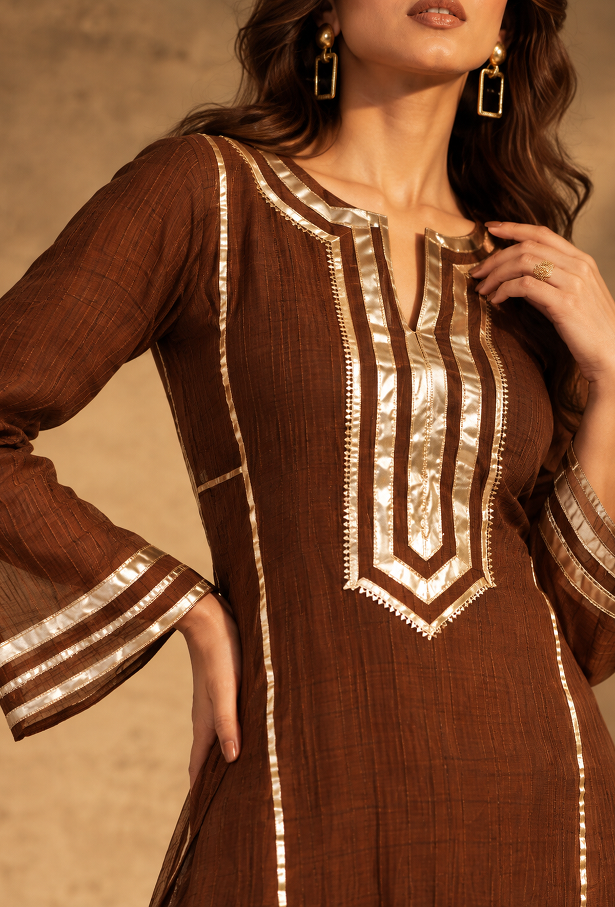 Set of 2: Cocoa Charm Chanderi Kurta & Ivory Salwar Set with Golden Lace クルタ M・サルワール M