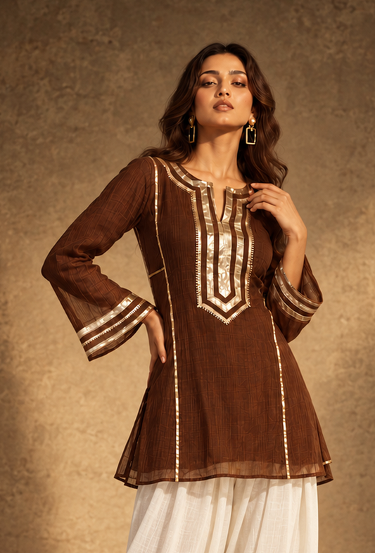 Cocoa Charm Chanderi Kurta with Golden Lace サイズ M