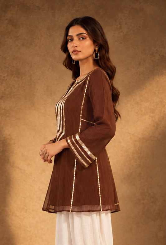 Cocoa Charm Chanderi Kurta with Golden Lace サイズ M