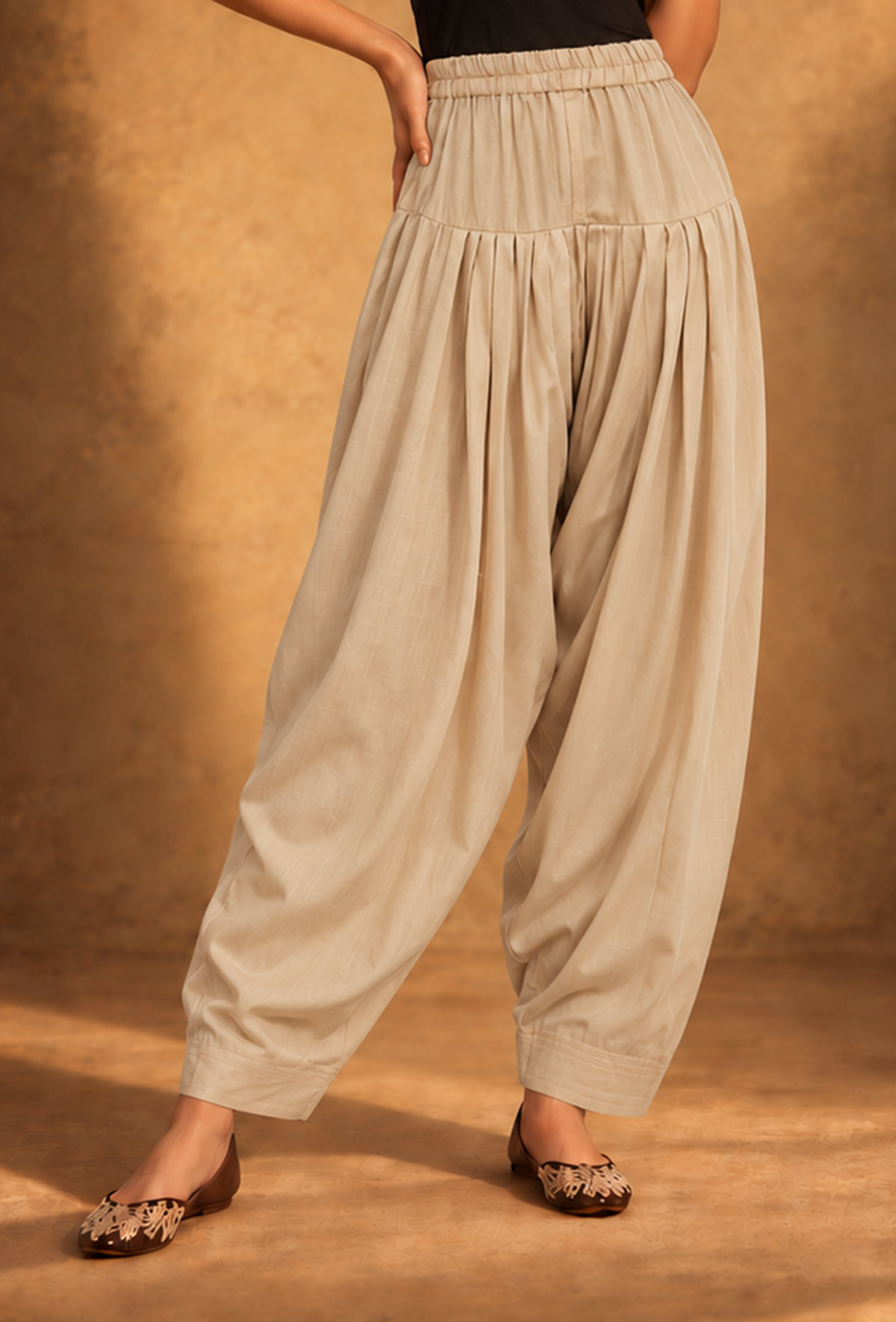 Beige Glazed Cotton Pleated Salwar サイズ M