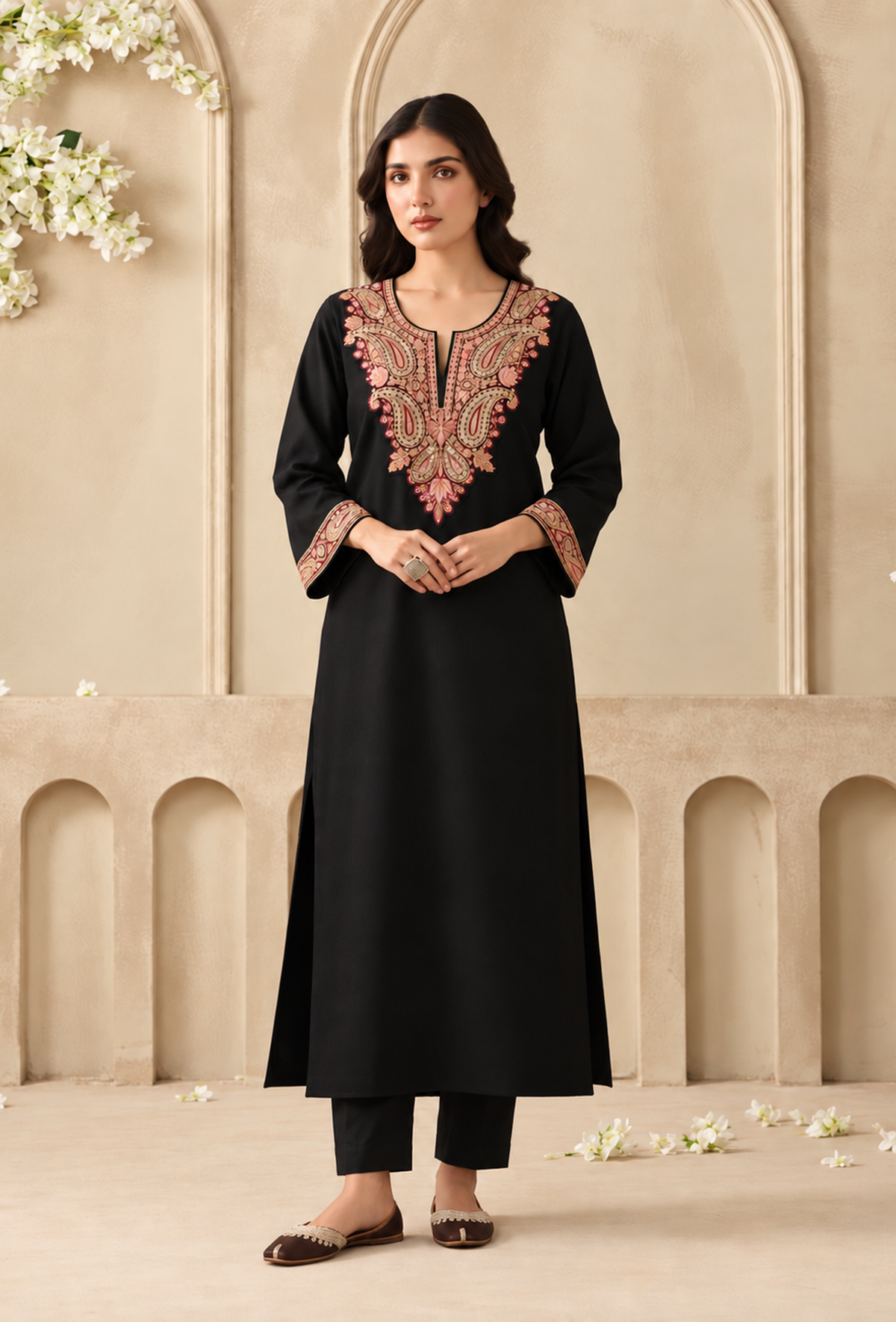 Set of 2: Black Cashmilon Kashmiri Embroidered Lace Phiran with Pant パンツ S
