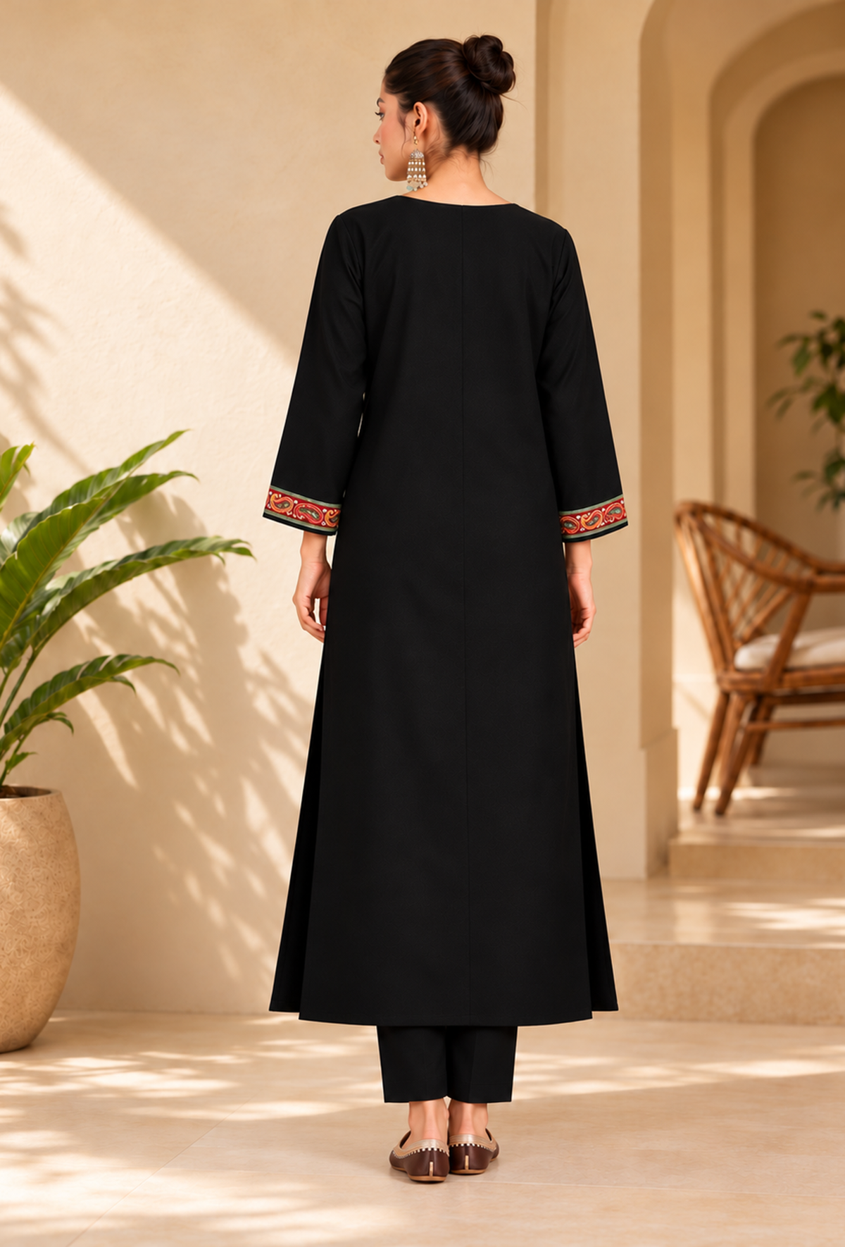 Set of 2: Black Cashmilon Kashmiri Embroidered Lace Phiran with Pant パンツ L