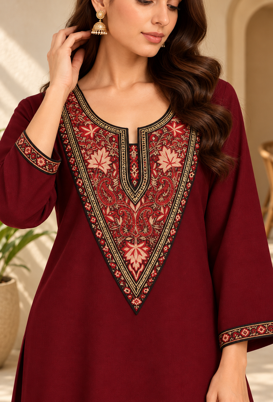Set of 2: Rivaayat Ruby Maroon Cashmilon Kashmiri Embroidered Lace Phiran & Pant Set パンツ M