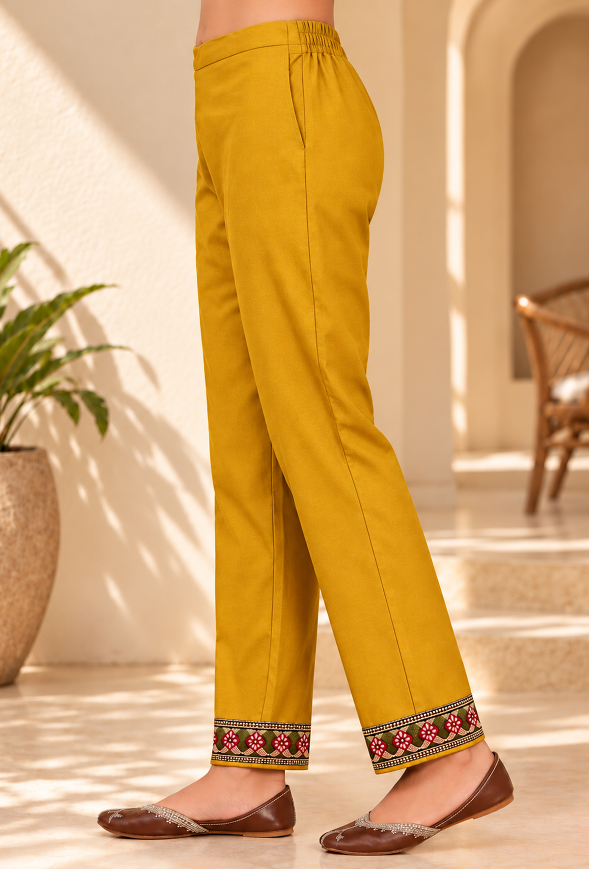 Set of 2: Sunehri Mustard Gold Cashmilon Kashmiri Embroidered Lace Phiran & Pant Set パンツ XXL