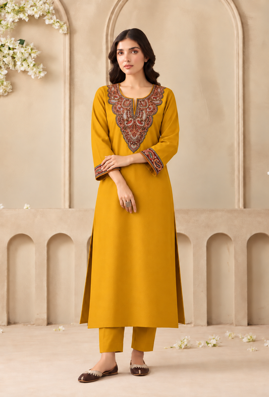 Set of 2: Mustard Gold Cashmilon Kashmiri Embroidered Lace Phiran with Pant パンツ M