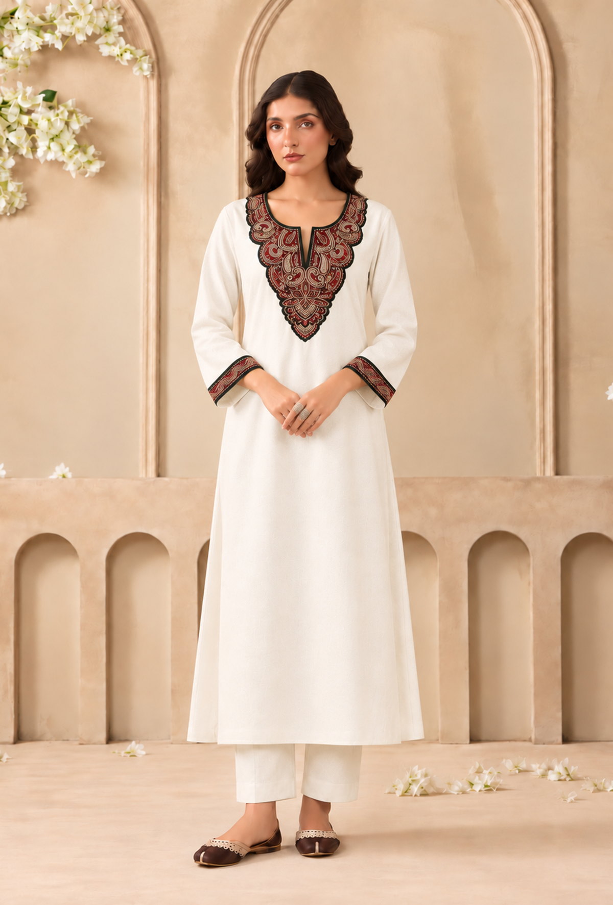 Set of 2: Ivory Elegance Cashmilon Kashmiri Embroidered Lace Phiran with Pants パンツ XL
