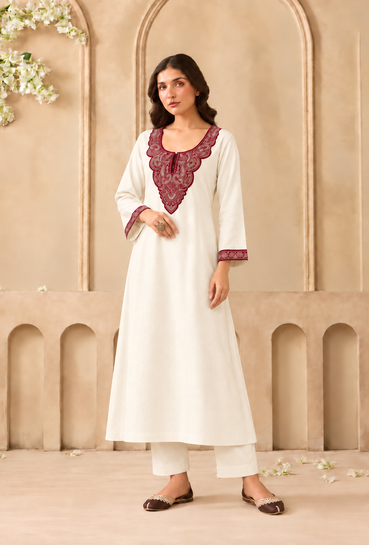 Set of 2: Ivory Charm Cashmilon Kashmiri Embroidered Lace Phiran with Pants パンツ XS