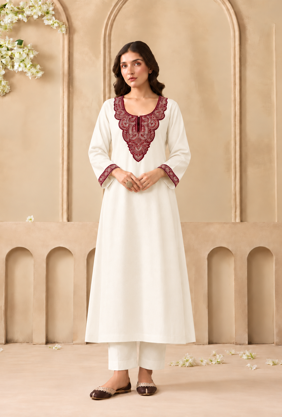 Set of 2: Ivory Charm Cashmilon Kashmiri Embroidered Lace Phiran with Pants パンツ XXXL