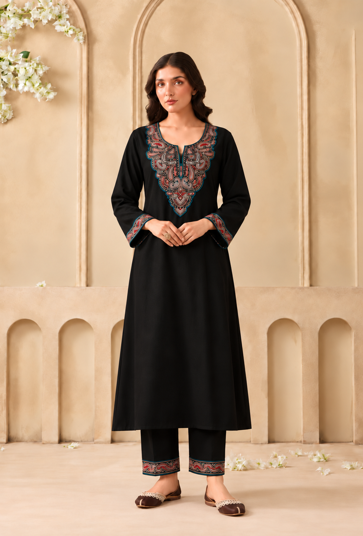 Set of 2: Midnight Teal Cashmilon Kashmiri Embroidered Lace Phiran with Pant パンツ M