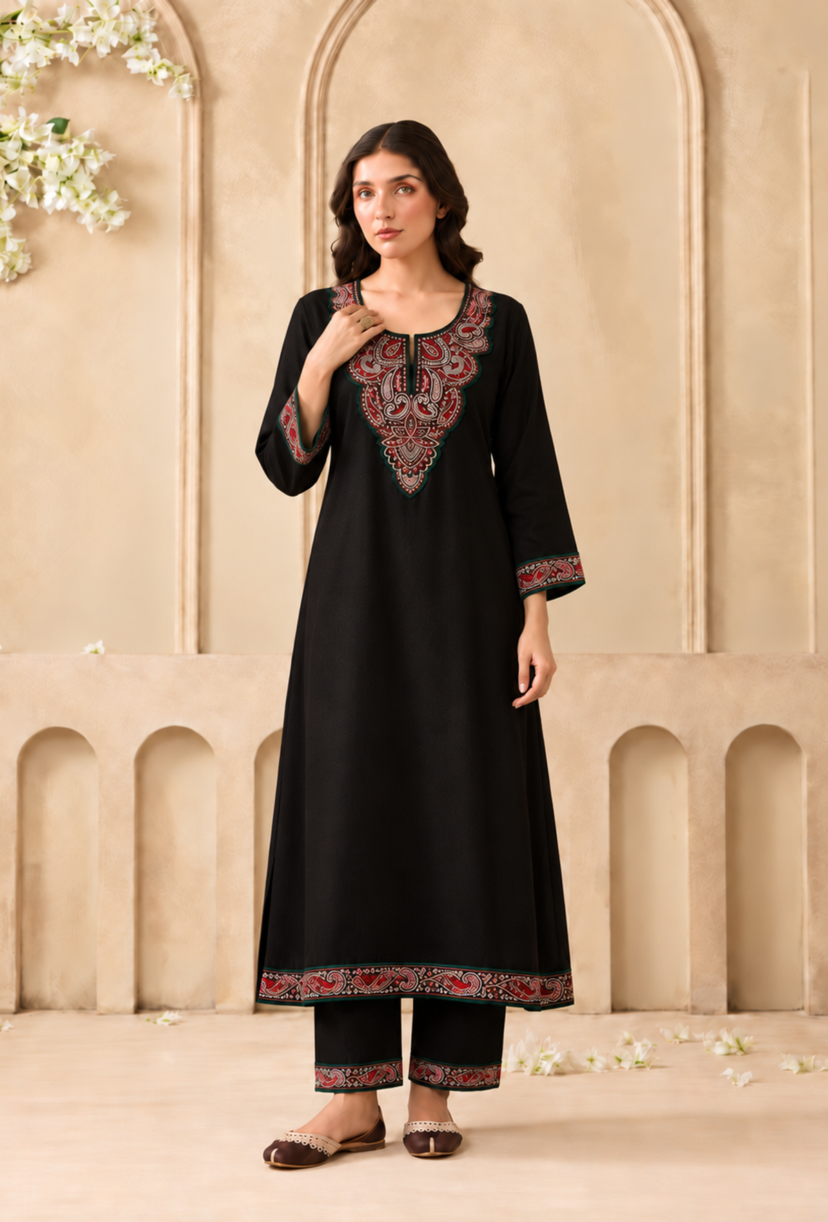 Set of 2: Midnight Paisley Cashmilon Kashmiri Embroidered Lace Phiran with Pant パンツ XS