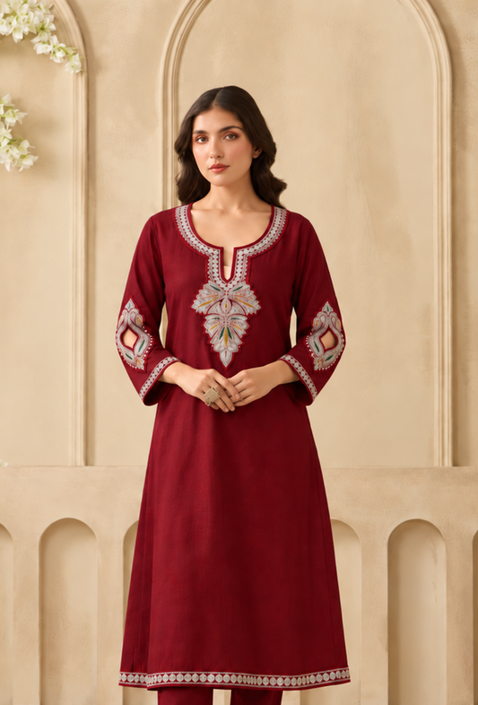 Crimson Bloom Cashmilon Kashmiri Embroidered Lace Phiran サイズ フリーサイズ